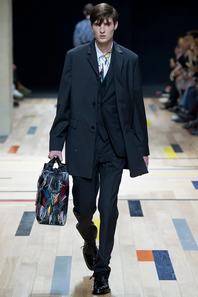 Look 39